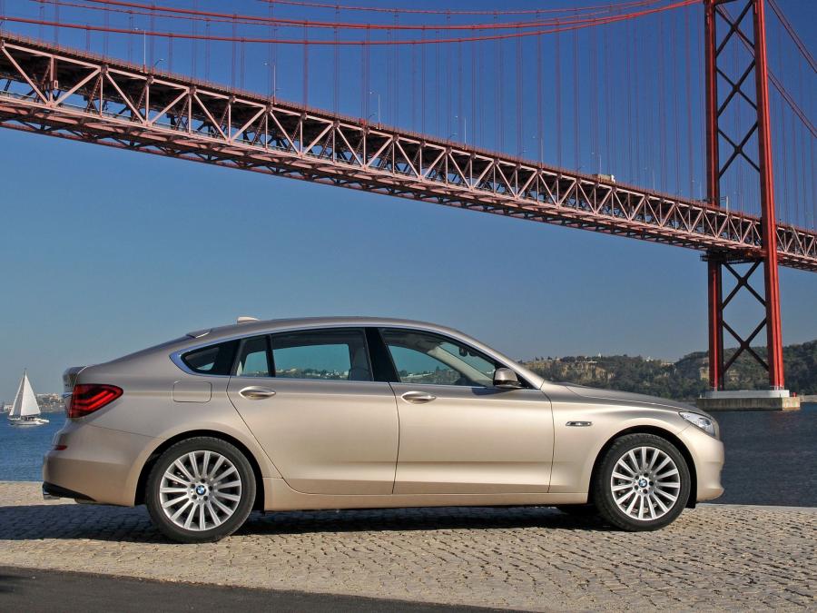  BMW 535i Gran Turismo 2009 года  (фото 12 из 14)